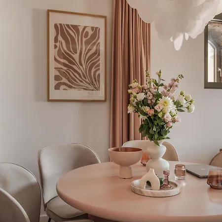 Aparthotel Casa Blush - Loftaffair Collection