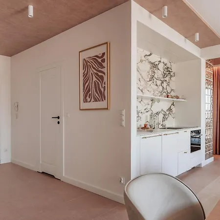 Apartmanhotel Casa Blush - Loftaffair Collection 4*