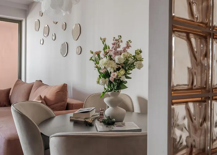 Casa Blush - Loftaffair Collection 4*