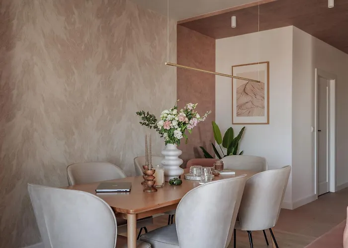 Aparthotel Casa Blush - Loftaffair Collection 4*